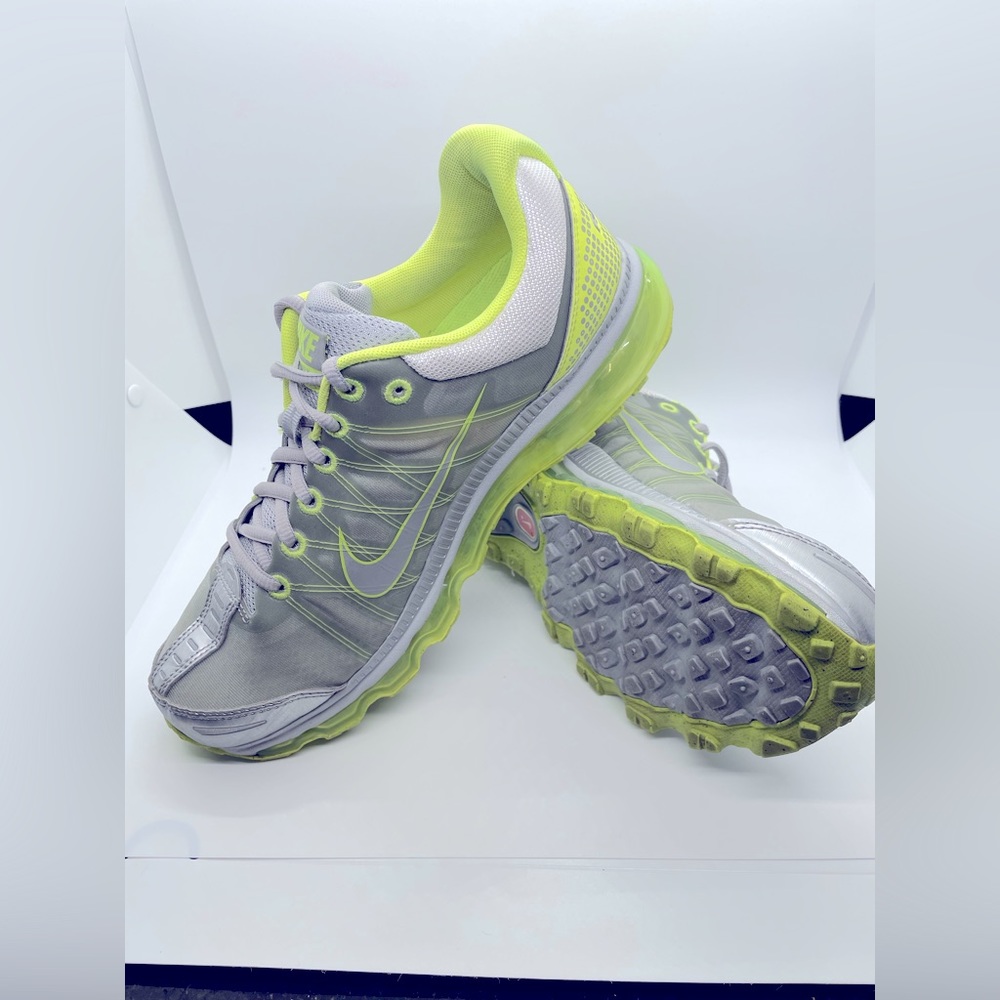 New Nike Air Max 2009 Grey Volt Silver Mens US Size 8